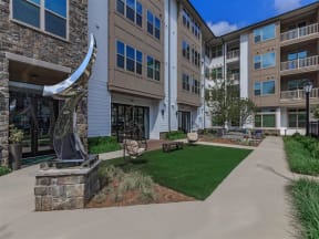 Berewick Pointe Courtyard With Green Space in Charlotte, NC Rental Homes