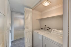 Full Size In Unit Washer/Dryer , Light and White Walls