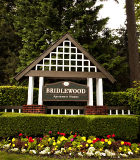 Bridlewood Entrance