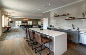 Modern Kitchen at Foxboro Apartments, Illinois, 60090
