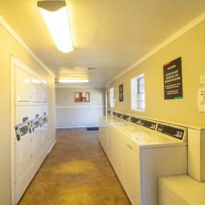 The Arbors of Temple laundry facilities
