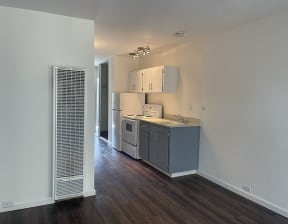 Apartments in North Oakland for Rent- 225 Clifton- Grey Cabinets, White Stove, and Open Floor Plans