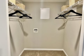 Large Walk In Closet at Reserve at Park Place Apartment Homes, Hattiesburg, 39402