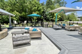 Large Outdoor Seating Area at Reserve at Park Place Apartment Homes, Hattiesburg, MS, 39402