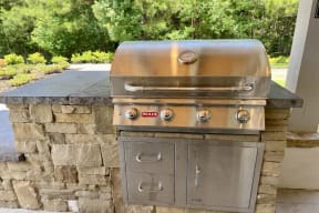 Luxury Grill at Reserve at Park Place Apartment Homes, Mississippi, 39402