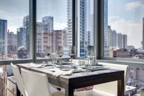 Panoramic Views of Downtown at 640 North Wells, Chicago, IL