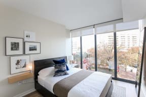 Spacious Bedroom With Comfortable Bed at Windsor Bethesda in Bethesda