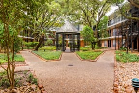 New Orleans Style Courtyard Garden at Allen House Apartments, Texas, 77019