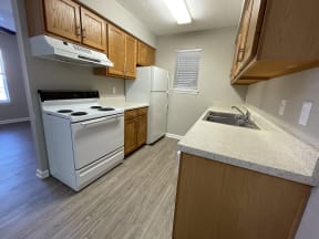 Apartments in North Charleston for Rent - The Retreat at Palm Pointe Classic Kitchen Style