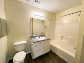 Stone Gate Apartments in Charlotte, NC bathroom