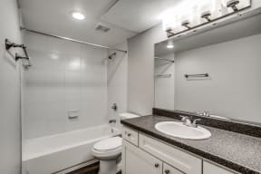 Bathroom at Bellaire Oaks Apartments, Texas, 77096