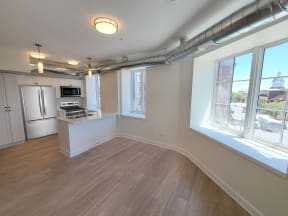 168 Wellington Street, Suite 304