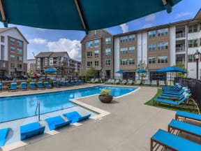 Mini Berewick Pointe Swimming Pool And Relaxing Area at Charlotte Apartments for Rent