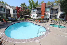 Pool and spa l Eclipse 96 Apartments in Fair Oaks CA