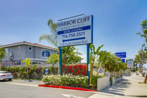 Harbor Cliff Apartments Front Sign