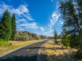 Walking trails l Pearl Creek Apartments1298 Antelope Creek Drive Roseville, CA 95678