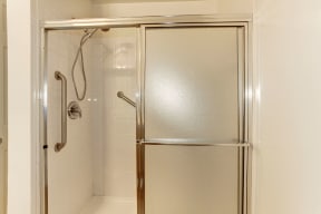 Oval Tub With Combo Shower at County Center Crossing, Woodbridge, 22192