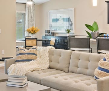 Waukee Iowa Apartment Rentals Redwood Living Redwood Waukee Hickman Road Flash Gallery Living