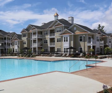 Swimming Pool at Fenwyck Manor Apartments, Chesapeake, 23320