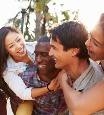 group of friends l Davis Housing for Students l Academy Lane Apartment Homes