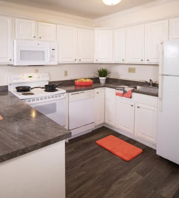 Apartments in East Lansing near Michigan State University | Campus View Apartments