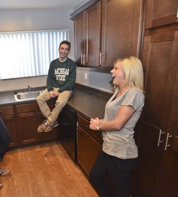 East Lansing Apartments near Michigan State University | Collingwood Apartments