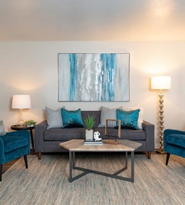 Kings Meadow Apartments | Troutdale, OR | Living Room