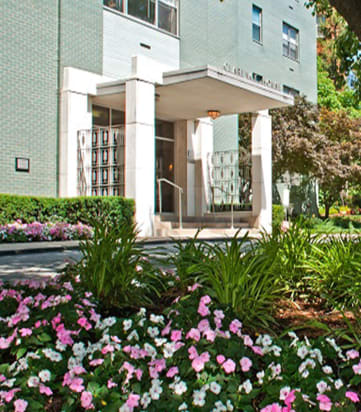 Clarence-House-Apartments-Front-Entrance