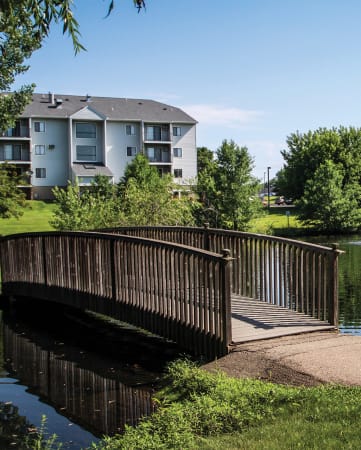 Valley Pond Apartments in Apple Valley, MN Nature