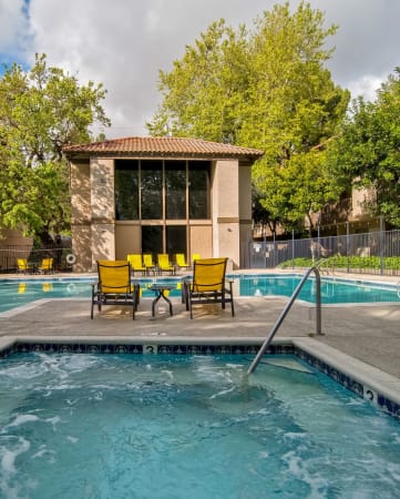 Relaxing Swimming Pool at Wilbur Oaks Apartments, Thousand Oaks