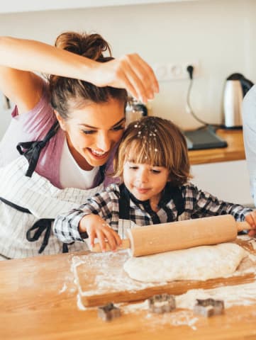 stock image- Family in kitchen