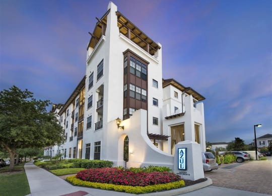 External Apartment View at Azul Baldwin Park, Orlando, FL