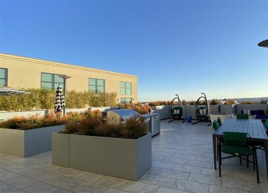 Rooftop Lounge With Fireplace at The Mansfield at Miracle Mile, Los Angeles, 90036