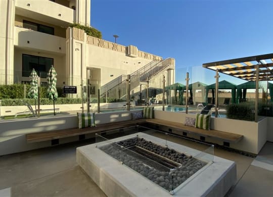 Poolside Lounge Area at The Mansfield at Miracle Mile, Los Angeles