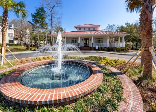 The Reserve at Wescott Apartments Clubhouse and Fountain