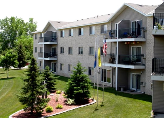 Cedar Ridge_Apartment Exterior