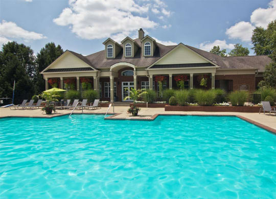 Sparkling pool at The Resort At Lake Crossing Apartments, PRG Real Estate, Kentucky, 40515