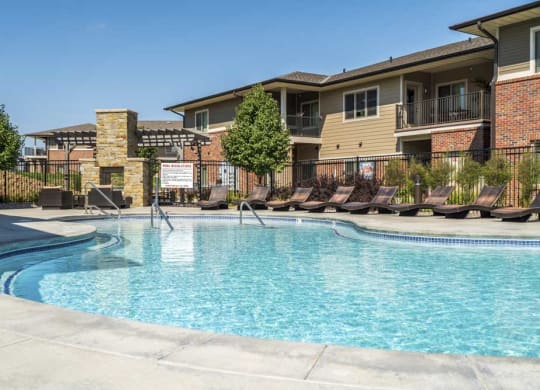 Resort-style pool with shallow entry at Villas of Omaha in northwest Omaha NE 68116