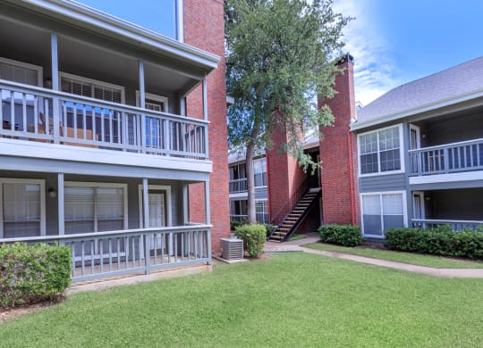5055 Pear Ridge Dr Dallas Tx 75287