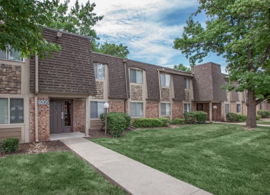 Apartments for Rent in Overland Park KS Preston Court