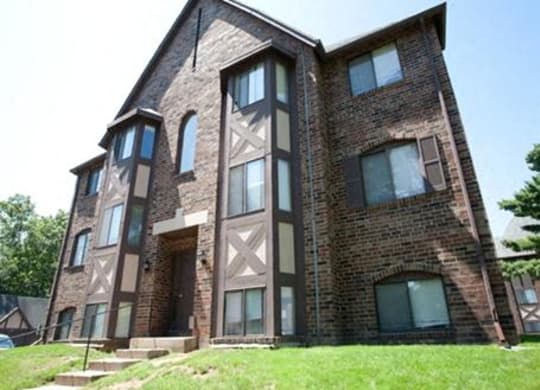 Student Housing Rental at Candlewyck Apartments, Kalamazoo, MI