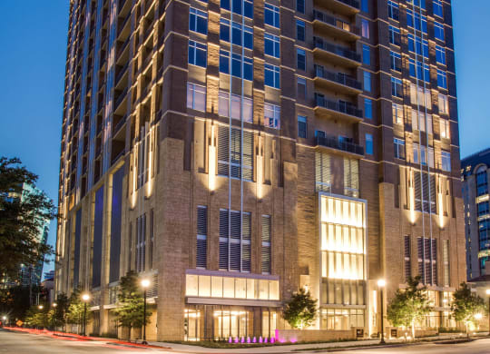 Modern Uptown Apartment Community at The Jordan by Windsor, Dallas, TX