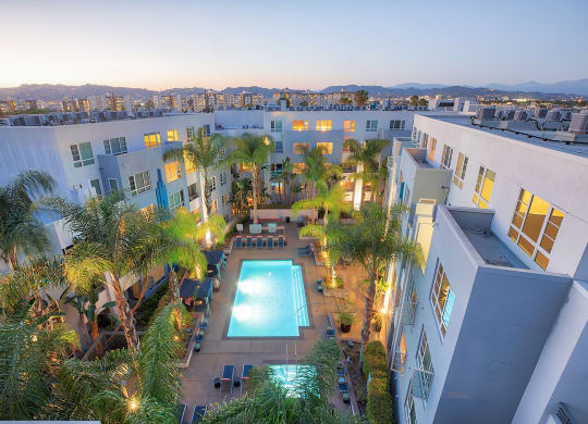 5550 Wilshire at Miracle Mile by Windsor, a boutique living experience in the heart of LA 90036