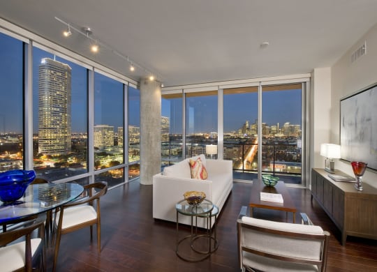Stunning residences with gorgeous views, at The Sovereign at Regent Square, 3233 West Dallas, Houston