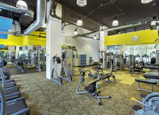 Kellogg Square Apartments in St. Paul, MN Deluxe Fitness Center