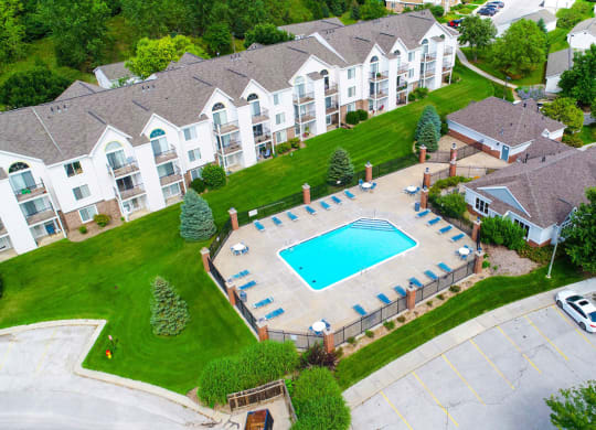 Overhead view of Outdoor Pool and Sundeck at Brentwood Park Apartments in La Vista, NE
