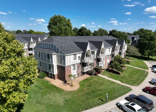 Well Maintained Community at Old Monterey Apartments, Springfield, MO