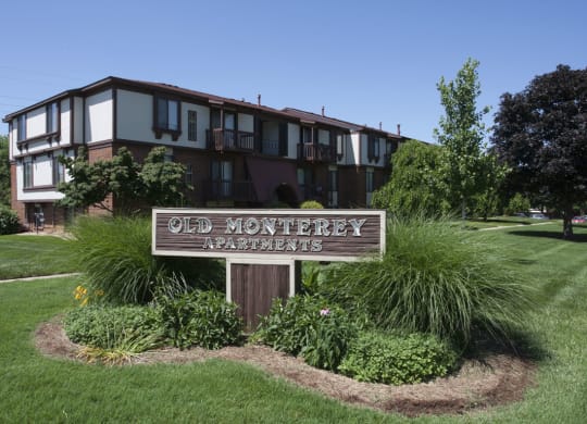 Located At Prime Location at Old Monterey Apartments, Springfield, MO