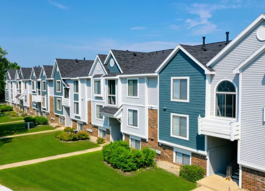 Well Maintained Buildings at Windmill Lakes Apartments in Holland, MI