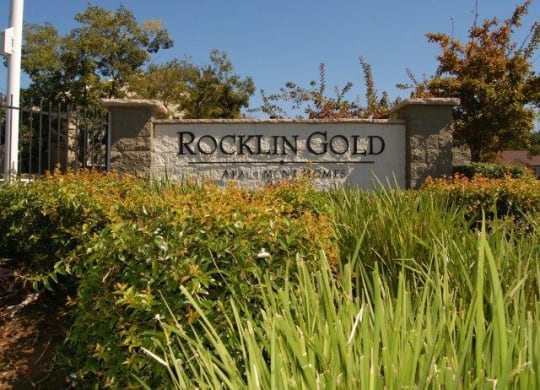 Rocklin Gold Property Entry Monument